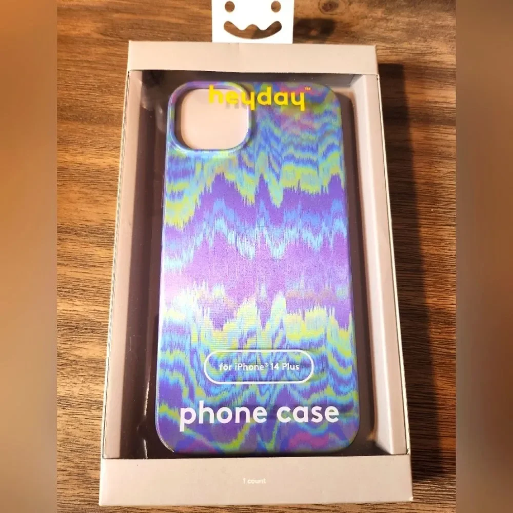 NIB Heyday iPhone 14 Plus Blue  Purple and Green Yellow Wavy Phone Case